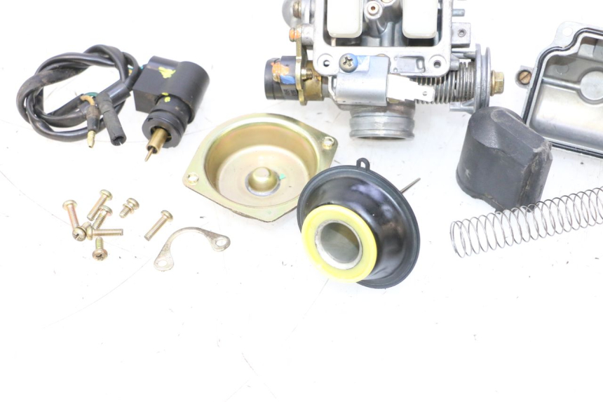 photo de CARBURADOR KYMCO GRAND DINK 125 (2008 - 2014) - Detalhes característicos