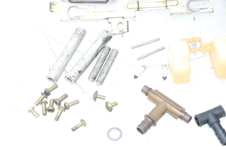 photo de CARBURADOR SUZUKI GS GSE 500 (2001 - 2003) - Zoom do estado de desgaste