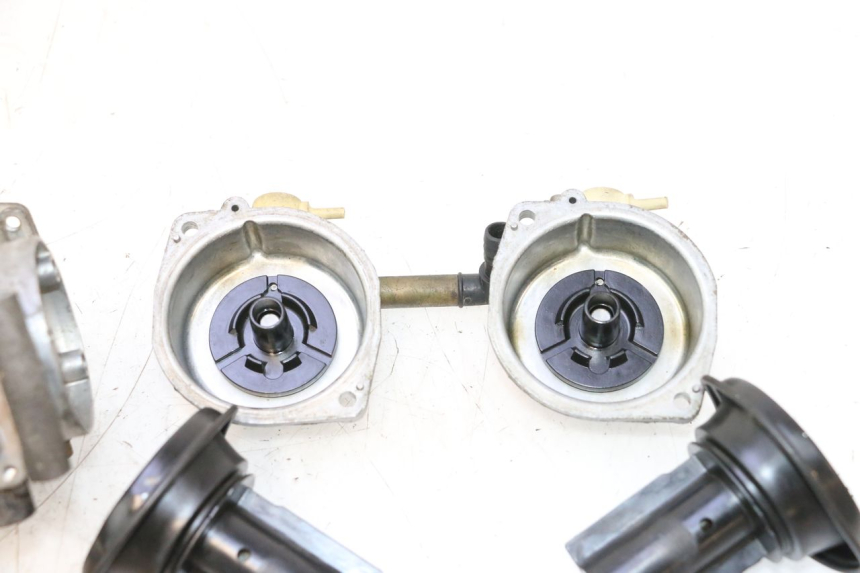 photo de CARBURADOR SUZUKI GS GSE 500 (2001 - 2003) - Pontos de fixação