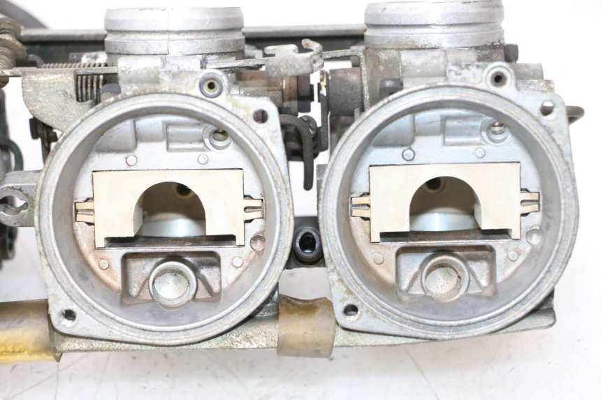 photo de CARBURADOR SUZUKI GSX F GSXF 750 (1988 - 1998) - Detalhe da peça