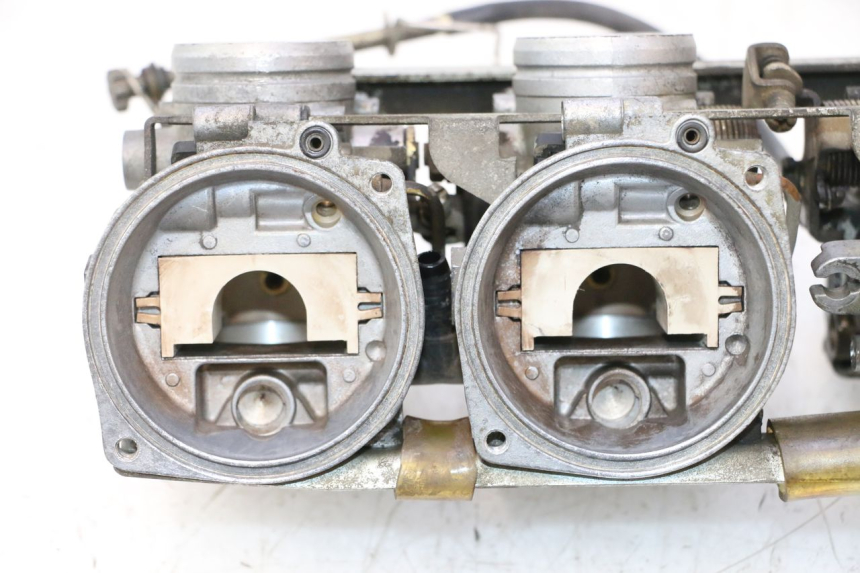 photo de CARBURADOR SUZUKI GSX F GSXF 750 (1988 - 1998) - Zoom do estado de desgaste