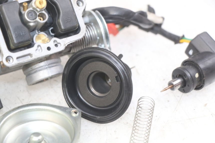 photo de CARBURADOR EUROCKA GTR 50 (2007 - 2017) - Detalhes característicos