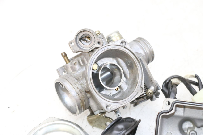 photo de CARBURADOR JM MOTORS GTS 125 (2015 - 2019) - Detalhes característicos