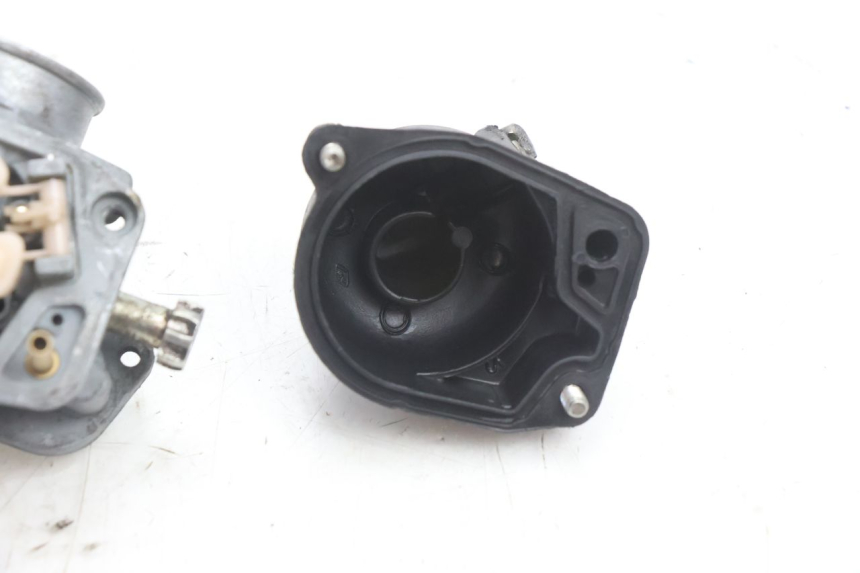 photo de CARBURADOR PEUGEOT KISBEE 2T 50 (2010 - 2017) - Vista do produto