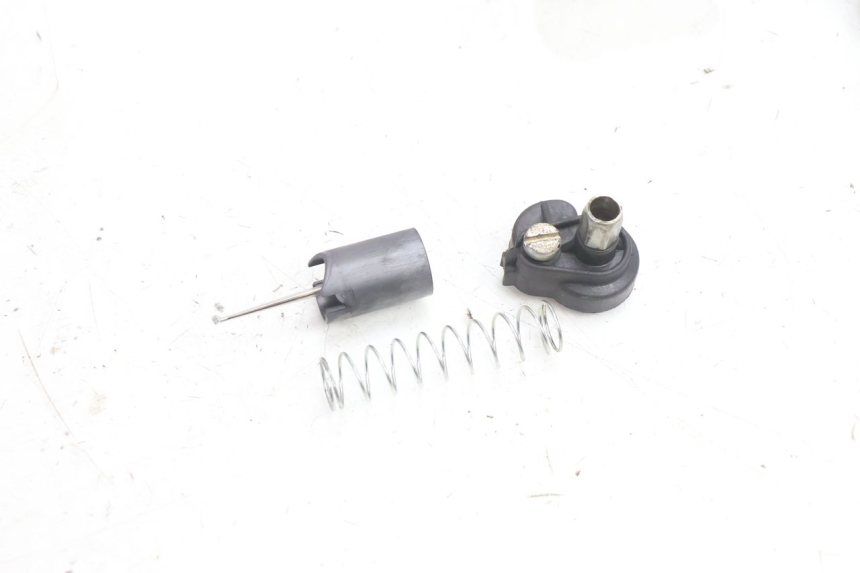 photo de CARBURADOR PEUGEOT KISBEE 2T 50 (2010 - 2017) - Detalhes característicos