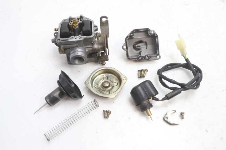 photo de CARBURADOR PEUGEOT KISBEE 4T 50 (2010 - 2017) - Estado da superfície