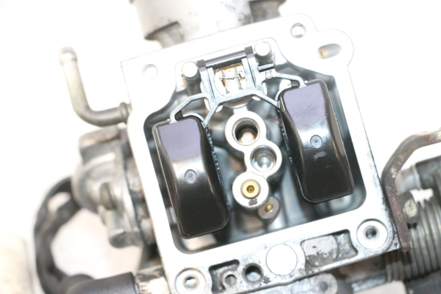 photo de CARBURADOR PIAGGIO LIBERTY 125 (1998 - 2008) - Zoom do estado de desgaste