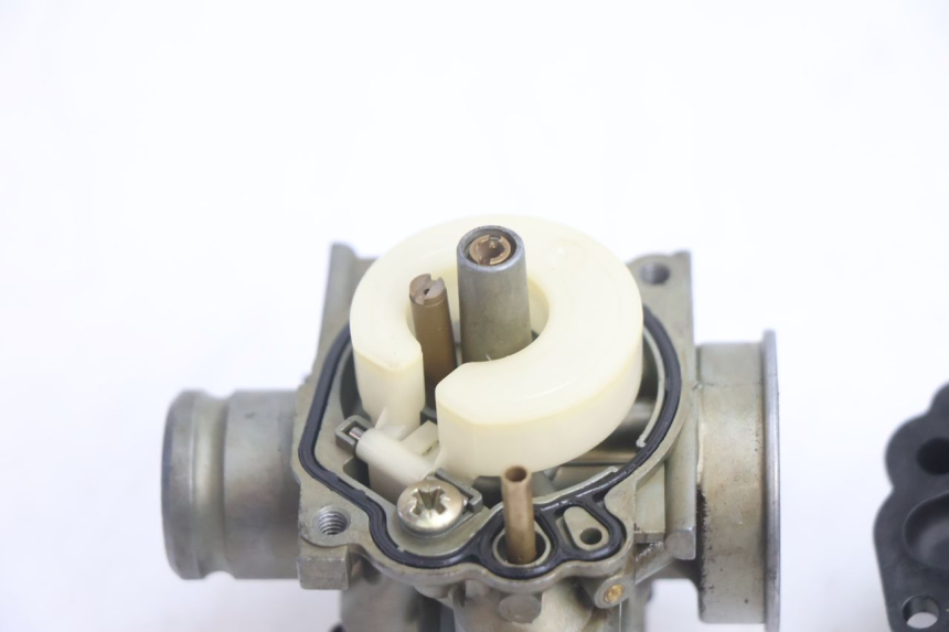 photo de CARBURADOR PEUGEOT LUDIX ONE 14P 50 (2004 - 2013) - Estado da superfície