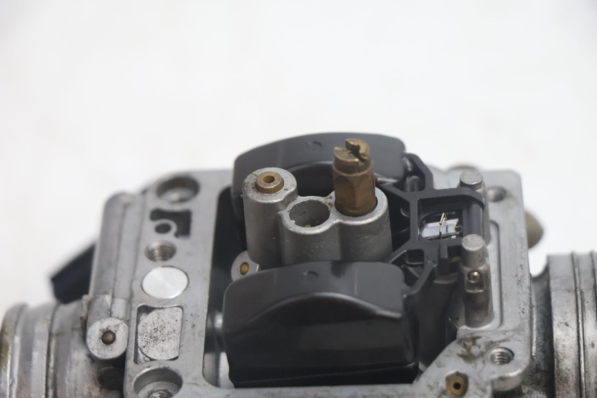 photo de CARBURADOR PIAGGIO MP3 125 (2006 - 2014) - Detalhes característicos