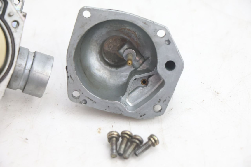 photo de CARBURADOR RAZZO QTR 50 (2011 - 2018) - Detalhes característicos