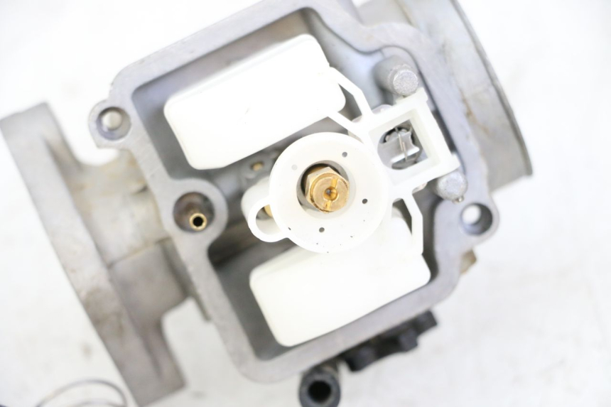 photo de CARBURADOR APOLLO RFZ 125 - Vista de perto