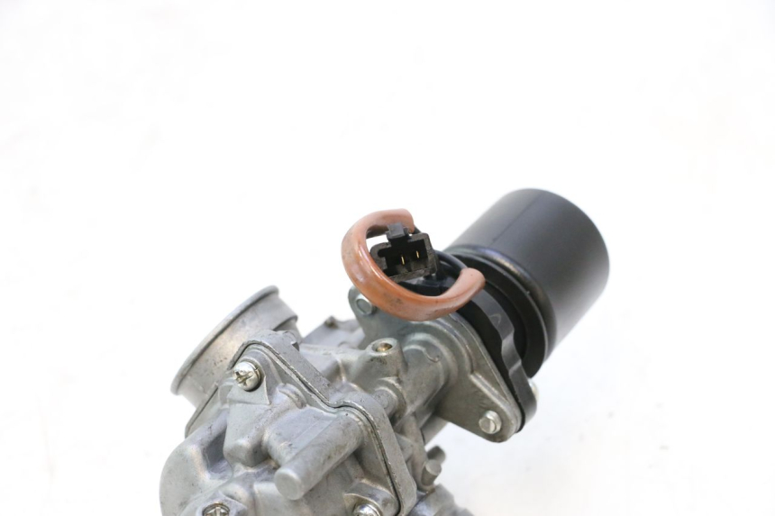photo de CARBURADOR TNT MOTOR ROMA 10' 2T 50 (2011 - 2018) - Zoom do estado de desgaste