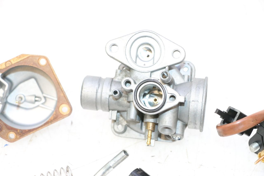 photo de CARBURADOR TNT MOTOR ROMA 10' 2T 50 (2011 - 2018) - Estado da superfície