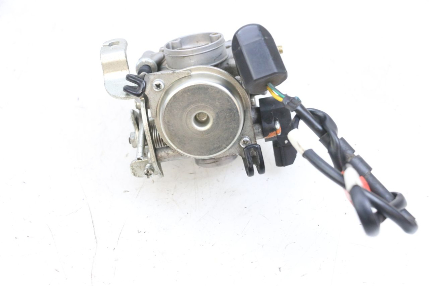 photo de CARBURADOR TNT MOTOR ROMA 10' 4T 50 (2019 - 2022) - Zoom do estado de desgaste
