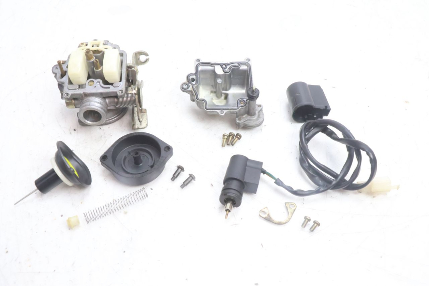 photo de CARBURADOR TNT MOTOR ROMA 10' 4T 50 (2007 - 2018) - Pontos de fixação