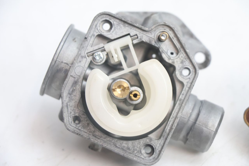 photo de CARBURADOR TNT MOTOR ROMA 12' 2T 50 (2007 - 2018) - Estado da superfície