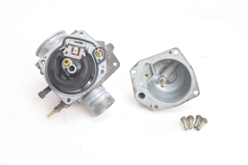 photo de CARBURADOR KEEWAY RY6 2T 50 (2011 - 2019) - Estado da superfície