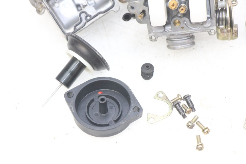 photo de CARBURADOR JM MOTORS SANTANA 50 (2014 - 2023) - Detalhes característicos