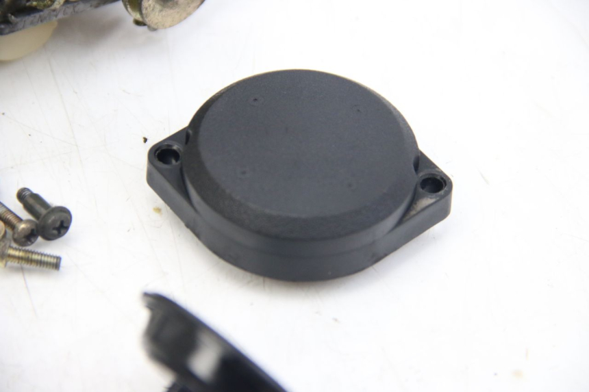 photo de CARBURADOR APRILIA SCARABEO 4T 50 (2009 - 2017) - Pontos de fixação