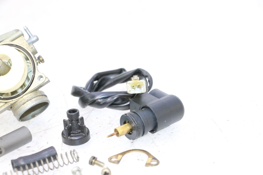 photo de CARBURADOR PEUGEOT SPEEDFIGHT LC 50 (1996 - 2002) - Ampliação dos componentes