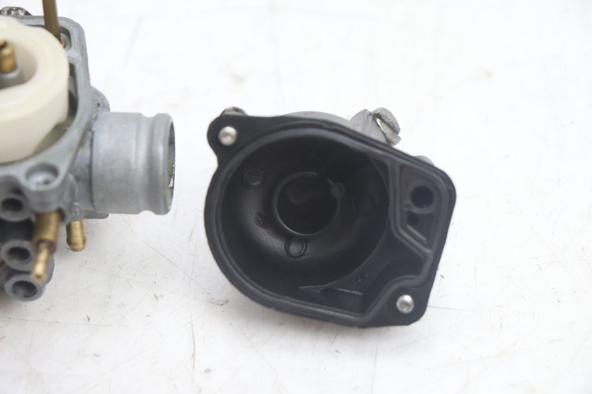 photo de CARBURADOR PEUGEOT STREETZONE NAKED 2T 50 (2014 - 2018) - Vista do produto