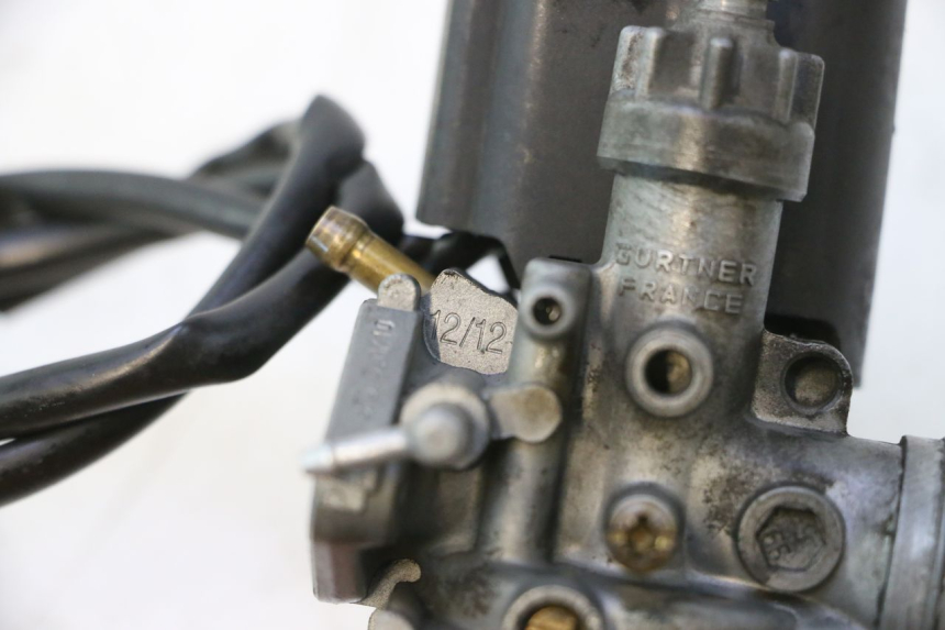 photo de CARBURADOR PEUGEOT TREKKER 50 (1995 - 2004) - Zoom do estado de desgaste