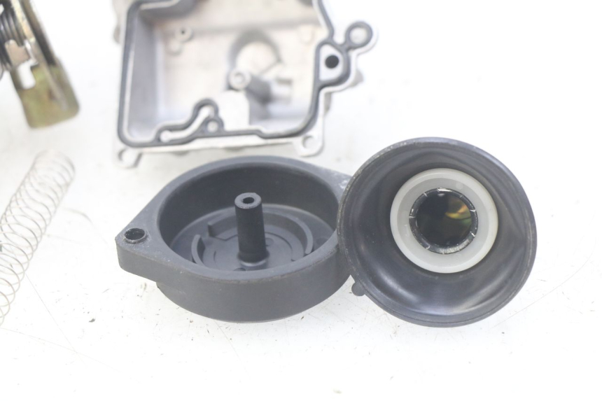 photo de CARBURADOR PEUGEOT V-CLIC VCLIC 50 (2007 - 2013) - Peça verificada