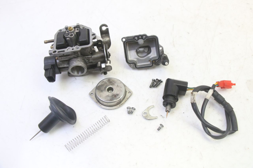 photo de CARBURADOR GTS VICI 4T 50 (2020 - 2025) - Estado da superfície