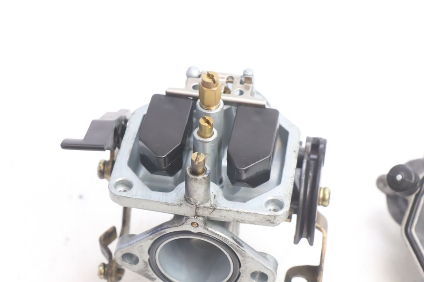 photo de CARBURADOR DAELIM VJ ROADWIN 125 (2004 - 2007) - Detalhes característicos