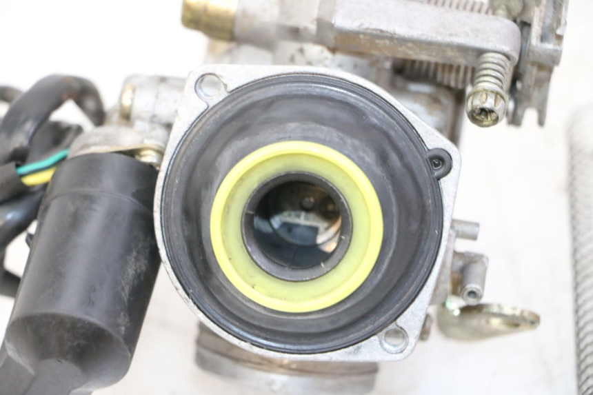 photo de CARBURADOR VONROAD YIBEN 125 (2006 - 2010) - Estado da superfície