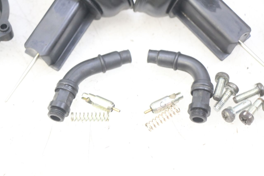 photo de CARBURADOR HONDA VT C SHADOW 125 (1999 - 2007) - Estado da superfície