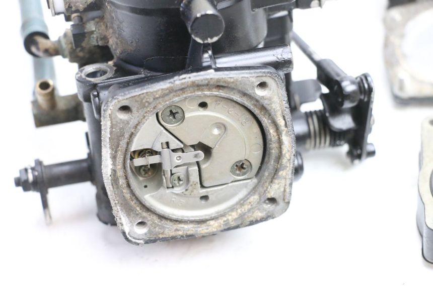photo de CARBURADOR YAMAHA WAVE RUNNER GP R 1200 (2000 - 2003) - Zoom de qualidade