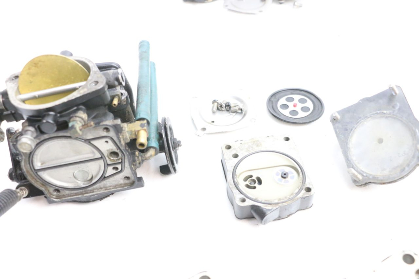 photo de CARBURADOR YAMAHA WAVE RUNNER GP R 1200 (2000 - 2003) - Zoom do estado de desgaste