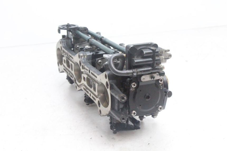 photo de CARBURADOR YAMAHA WAVE RUNNER GP R 1200 (2000 - 2003) - Estado da superfície