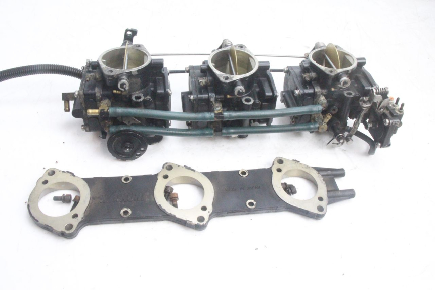 photo de CARBURADOR YAMAHA WAVE RUNNER GP R 1200 (2000 - 2003) - Peça verificada