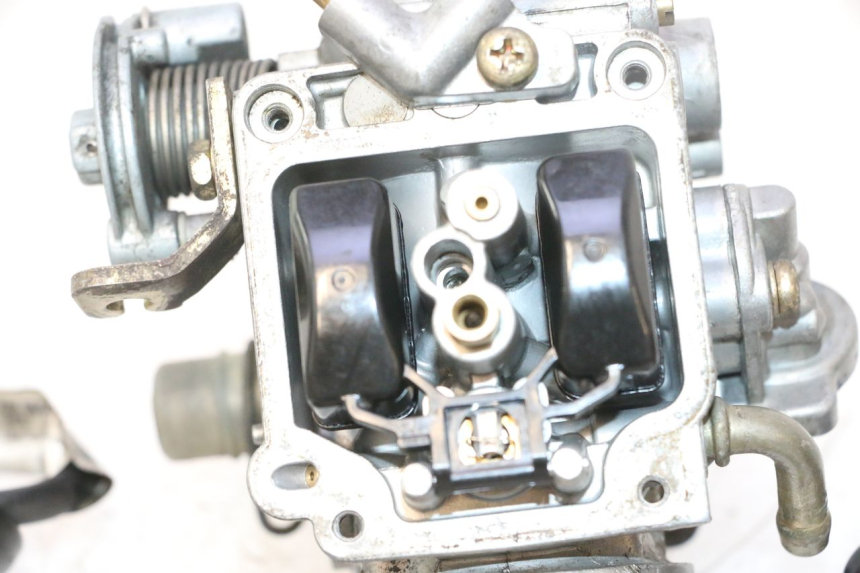 photo de CARBURADOR PIAGGIO X9 EVOLUTION 125 (2003 - 2007) - Zoom do estado de desgaste