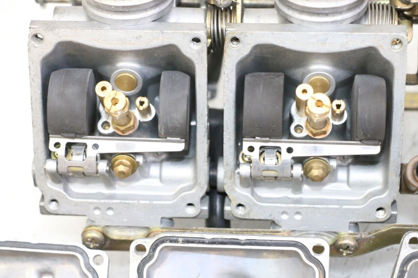 photo de CARBURADOR YAMAHA XJN DIVERSION 600 (2000 - 2003) - Marcações e referências