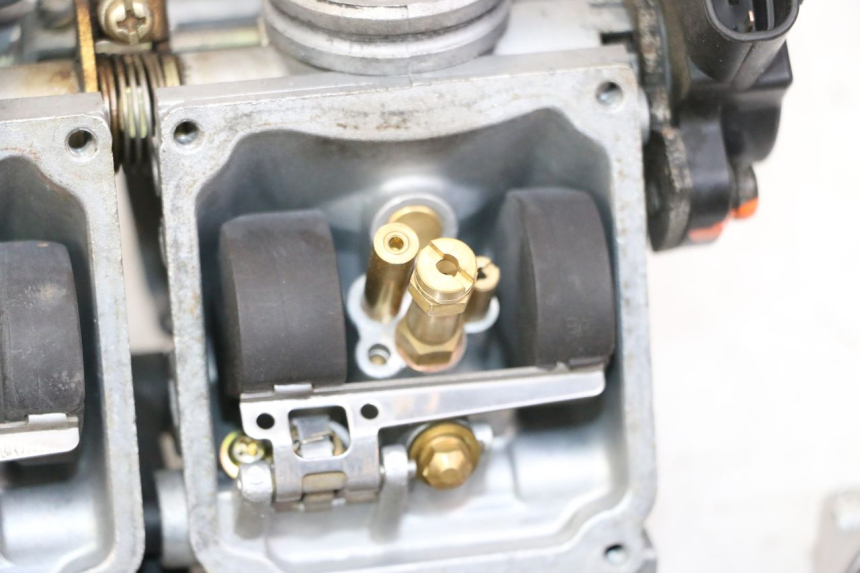 photo de CARBURADOR YAMAHA XJN DIVERSION 600 (2000 - 2003) - Vista do produto