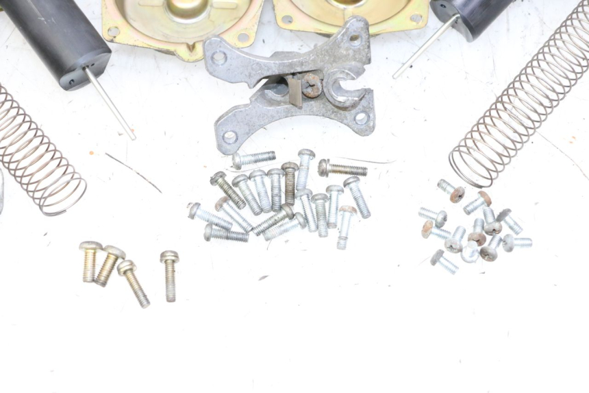 photo de CARBURADOR YAMAHA XJN DIVERSION 600 (2000 - 2003) - Zoom de qualidade