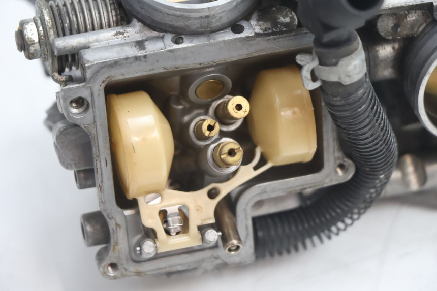 photo de CARBURADOR HONDA XRV AFRICA TWIN 750 (1990 - 1992) - Detalhes característicos