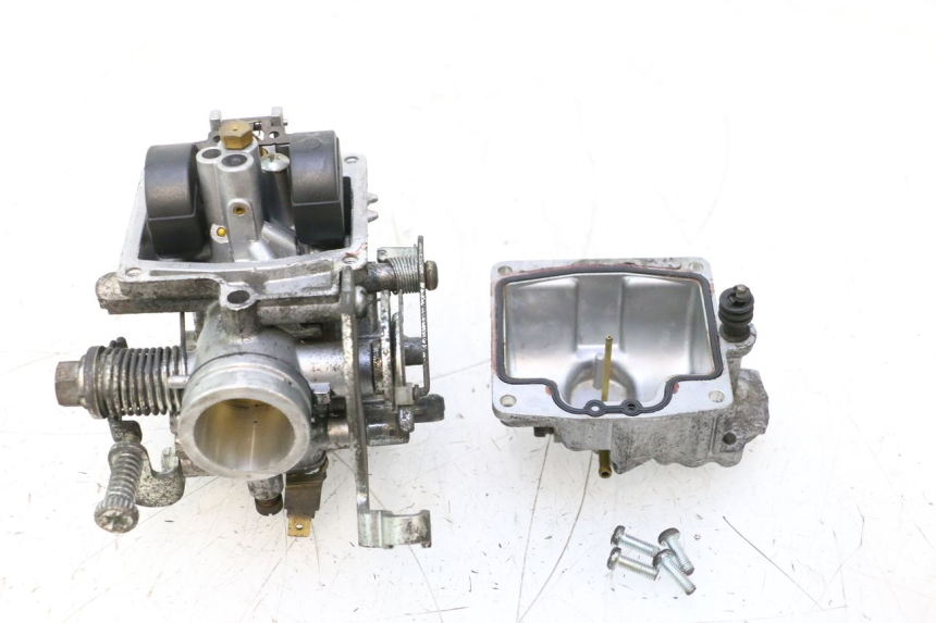 photo de CARBURADOR YAMAHA YP MAJESTY 125 (1998 - 2001) - Estado da superfície