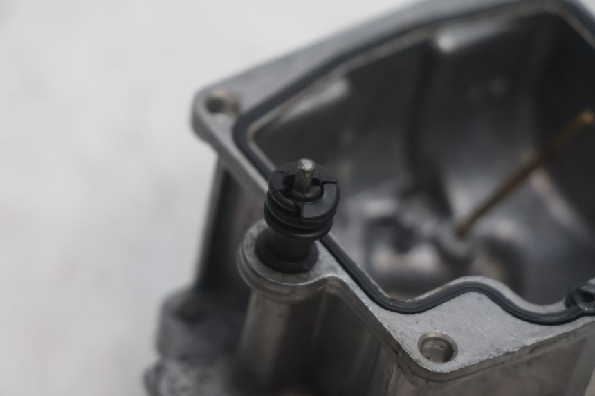 photo de CARBURADOR YAMAHA YP MAJESTY 125 (2002 - 2006) - Detalhes característicos