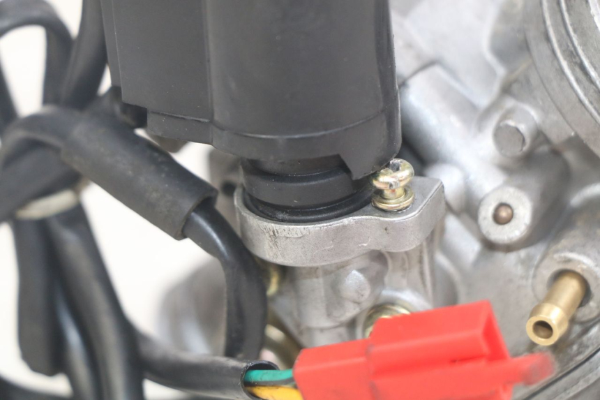 photo de CARBURADOR YIYING YY125T 125 (2006 - 2014) - Zoom do estado de desgaste