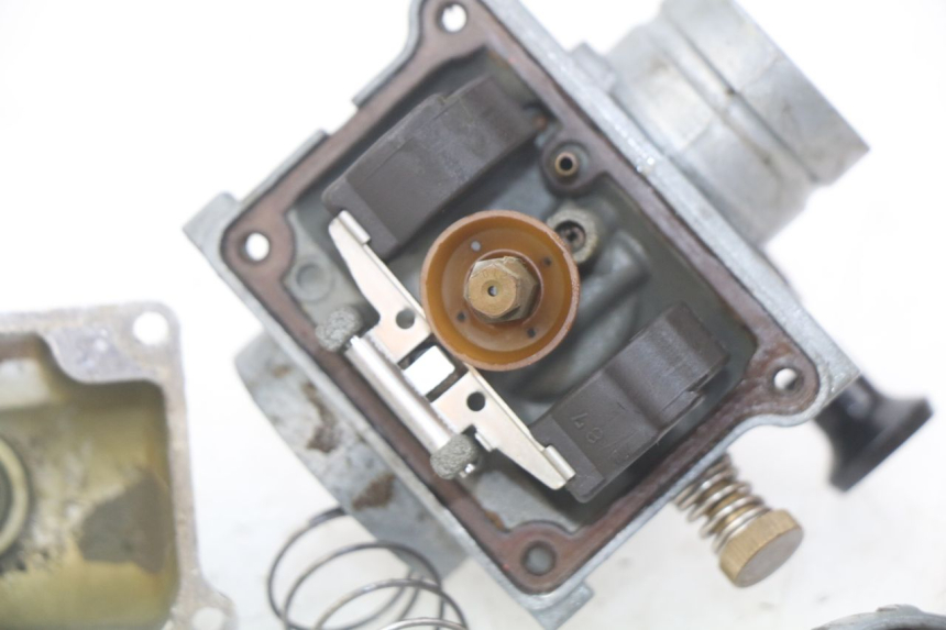 photo de CARBURADOR YAMAHA YZ 80 (1982 - 1983) - Detalhes característicos