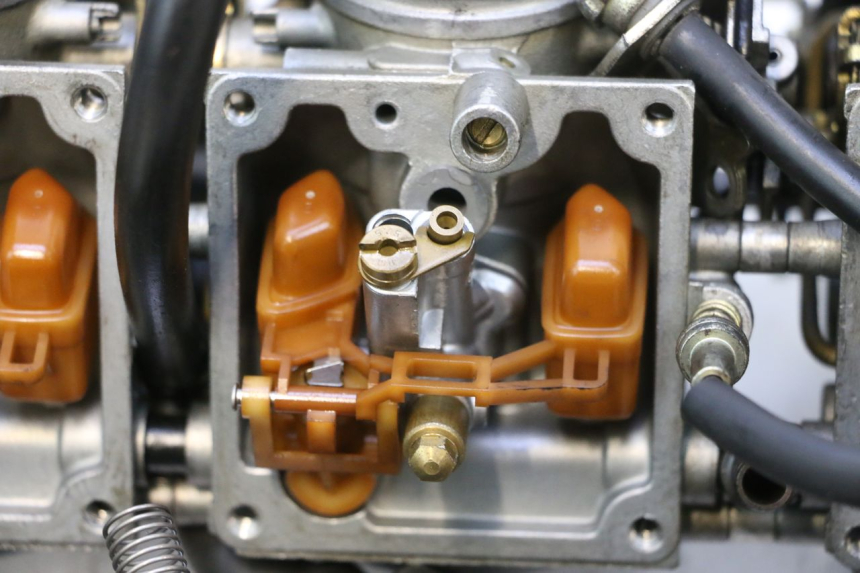 photo de CARBURADOR YAMAHA YZF R GENESIS 750 (1993 - 1998) - Ampliação técnica