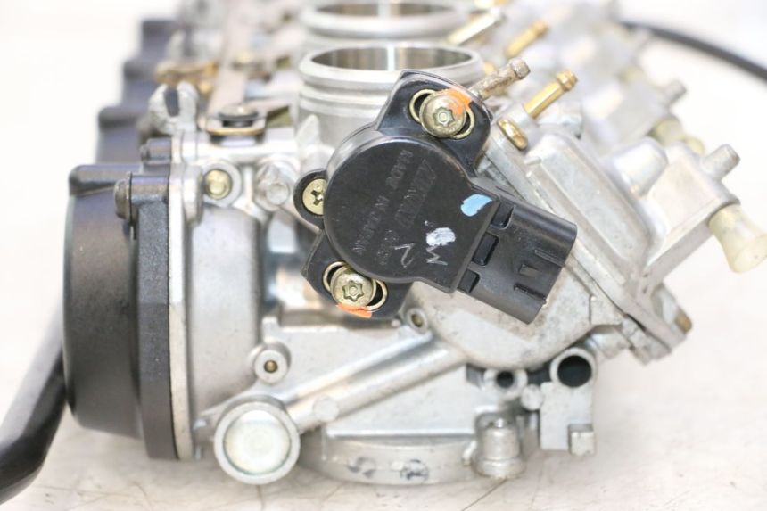 photo de CARBURADOR KAWASAKI ZX-6R ZX6R 600 (2000 - 2002) - Detalhes característicos