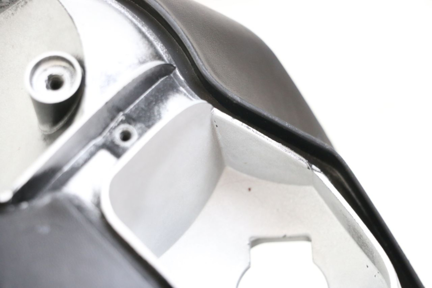 photo de CARROÇARIA TRASEIRA DAELIM A-FOUR 2T 50 (2005 - 2012) - Detalhe da peça