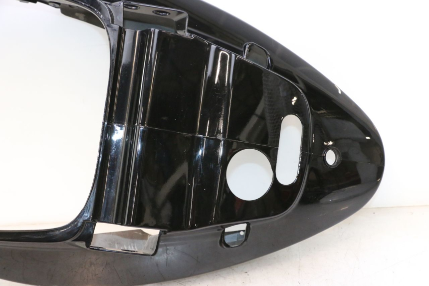 photo de CARROÇARIA TRASEIRA KYMCO AGILITY 4T 10" 50 (2005 - 2018) - Zoom do estado de desgaste