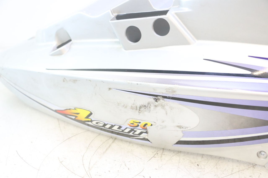 photo de CARROÇARIA TRASEIRA KYMCO AGILITY 4T 50 (2005 - 2018) - Vista de perto