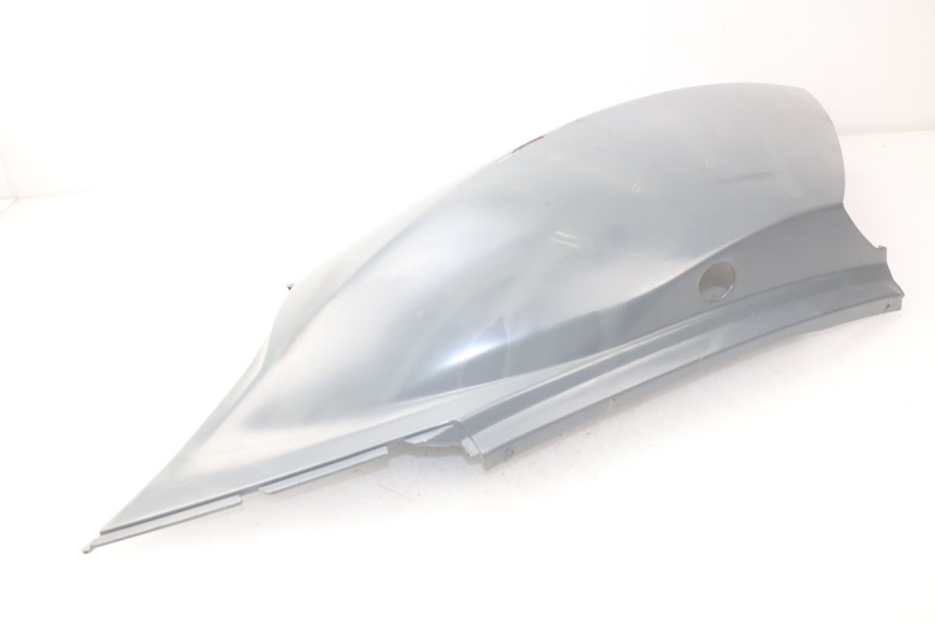 photo de CARROÇARIA TRASEIRA APRILIA ATLANTIC 125 (2003 - 2009) - Detalhes característicos